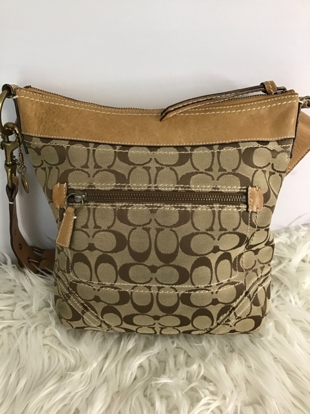 Coach Vintage Legacy Beige Brown Signature C Logo Leather Crossbody Bag - Picture 4 of 16